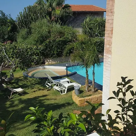 B&B Il Di Rosa Dei Venti 3*